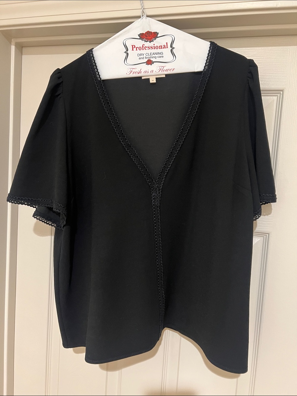 Sezane Valencia Blouse Noir. - Size 12